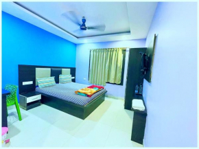 MANALI HOTEL H A R M O N I near river and temple